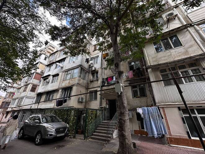 Satılır 2 otaqlı köhnə tikili 44 m², İnşaatçılar m., photo 1 from 21