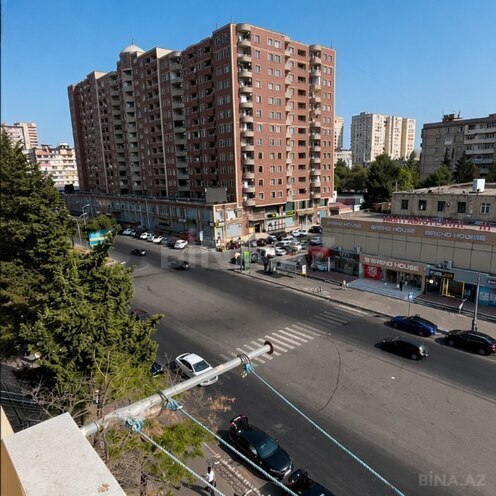 Satılır 2 otaqlı köhnə tikili 65 m², Əhmədli m., photo 1 from 13