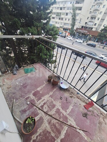 Продаётся 2-комн. вторичка 45 м², м. Иншаатчылар, photo 9 from 16