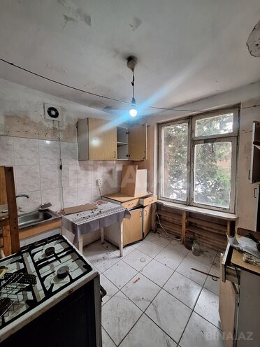 Продаётся 2-комн. вторичка 45 м², м. Иншаатчылар, photo 12 from 16