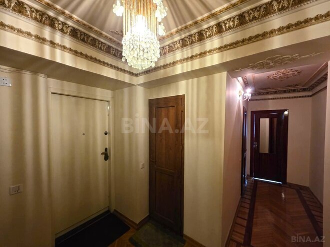 Продаётся 4-комн. вторичка 112 м², м. Элмляр Академиясы, photo 20 from 22