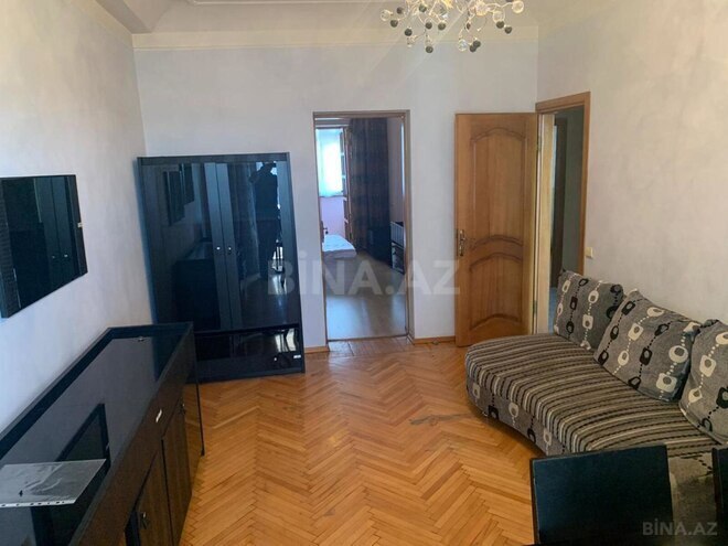 Сдаётся 3-комн. вторичка 70 м², м. Ази Асланов, photo 3 from 17