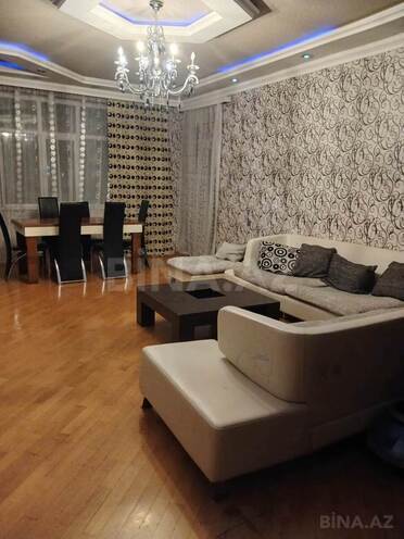Сдается 2-комн. новостройка 85 м², м. Низами, photo 1 from 13