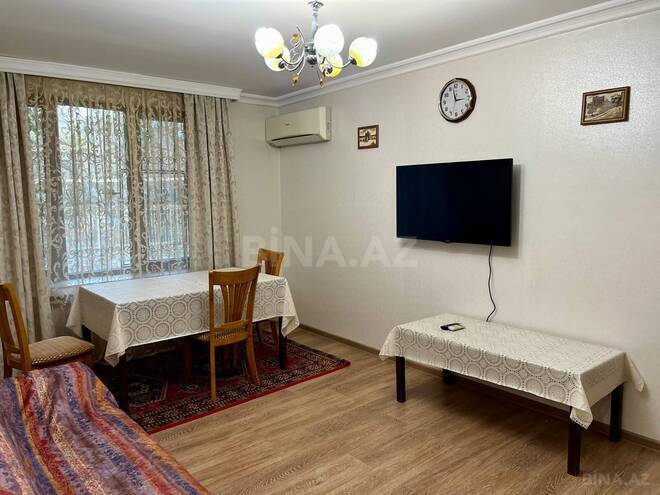 Продаётся 2-комн. вторичка 50 м², м. Нефтчиляр, photo 1 from 16