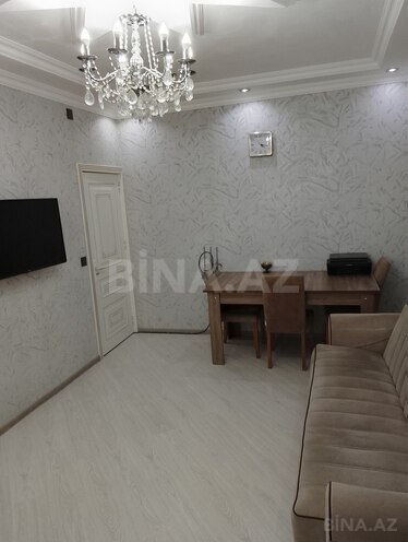 Продаётся 2-комн. вторичка 40 м², м. 20 января, photo 1 from 12