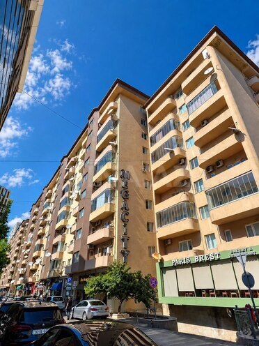 Сдаётся 2-комн. новостройка 57 м², м. Элмляр Академиясы, photo 1 from 22