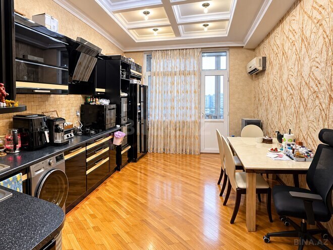 Продается 2-комн. новостройка 105 м², м. Гянджлик, photo 1 from 13