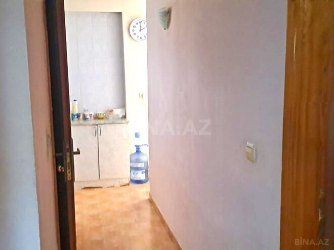 Satılır 2 otaqlı köhnə tikili 75 m², Qara Qarayev m., photo 12 from 16
