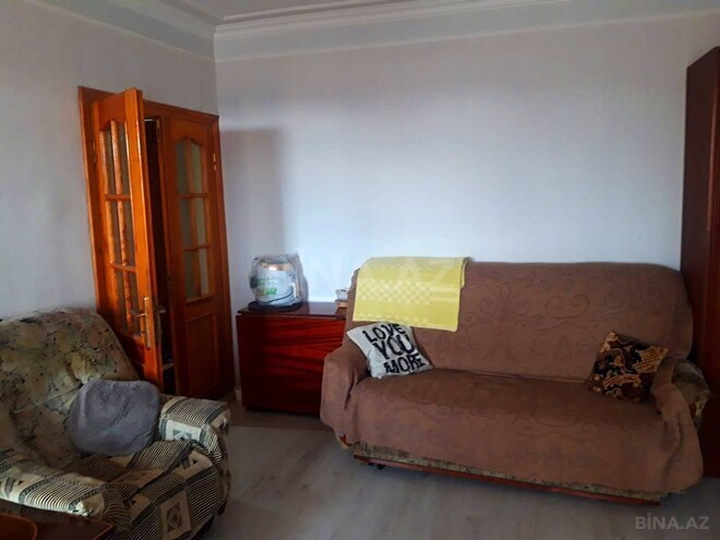 Satılır 2 otaqlı köhnə tikili 75 m², Qara Qarayev m., photo 4 from 16