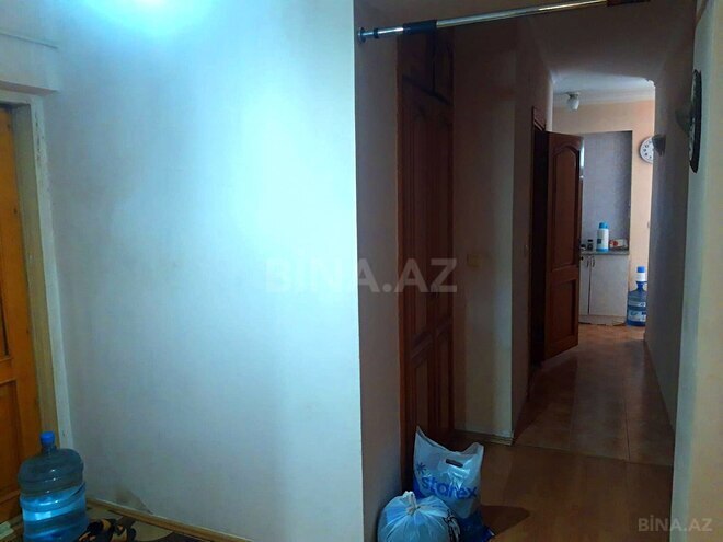 Satılır 2 otaqlı köhnə tikili 75 m², Qara Qarayev m., photo 11 from 16