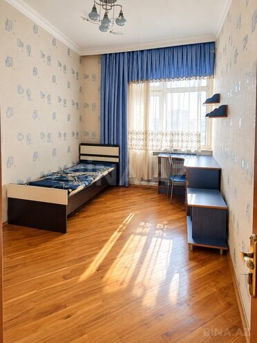 Продается 3-комн. новостройка 130 м², м. Низами, photo 9 from 14