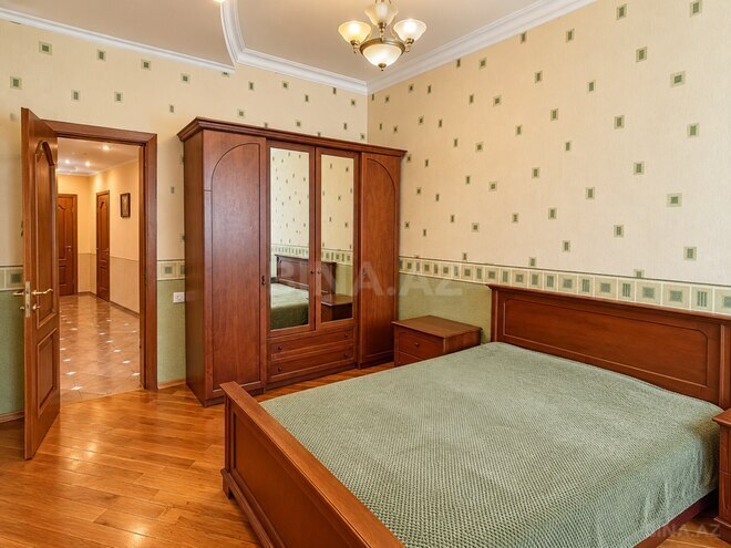 Продается 3-комн. новостройка 130 м², м. Низами, photo 7 from 14
