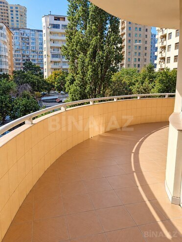 Продается 3-комн. новостройка 130 м², м. Низами, photo 8 from 14