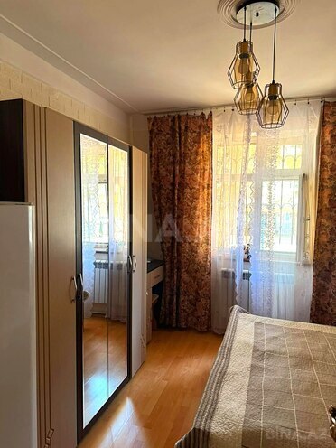 Satılır 2 otaqlı köhnə tikili 90 m², Qara Qarayev m., photo 20 from 27