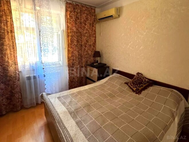 Satılır 2 otaqlı köhnə tikili 90 m², Qara Qarayev m., photo 4 from 27