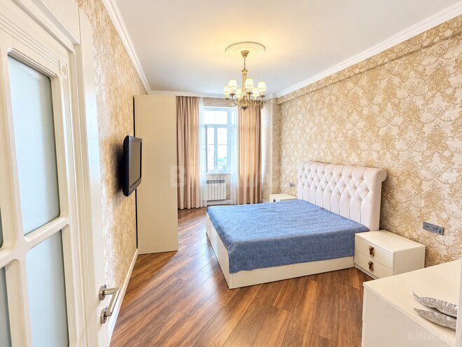 Продаётся 3-комн. новостройка 105 м², м. Кара Караев, photo 4 from 16