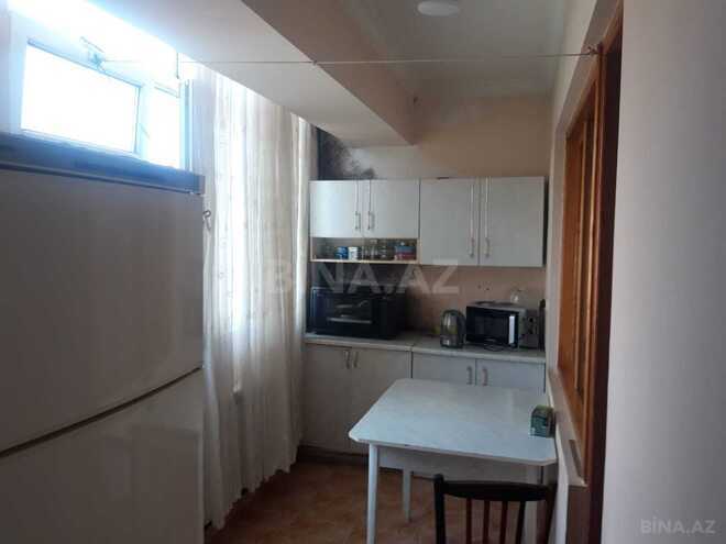 Satılır 3 otaqlı köhnə tikili 75 m², Qara Qarayev m., photo 8 from 15