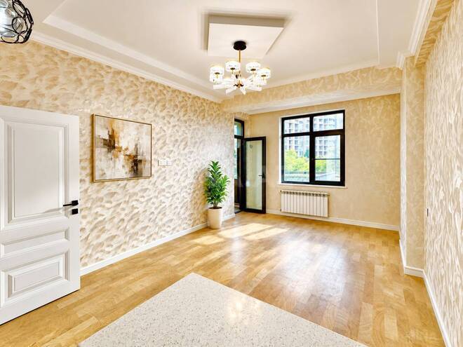 Продается 2-комн. новостройка 65 м², м. Кара Караев, photo 1 from 12