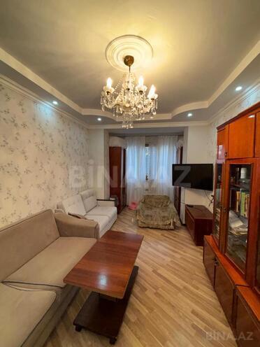 Продаётся 3-комн. вторичка 100 м², Абшеронcкий  р., photo 1 from 27