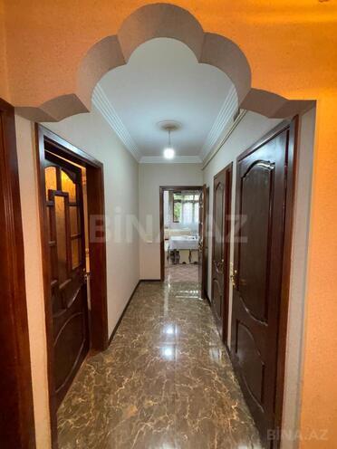 Продаётся 3-комн. вторичка 100 м², Абшеронcкий  р., photo 19 from 27