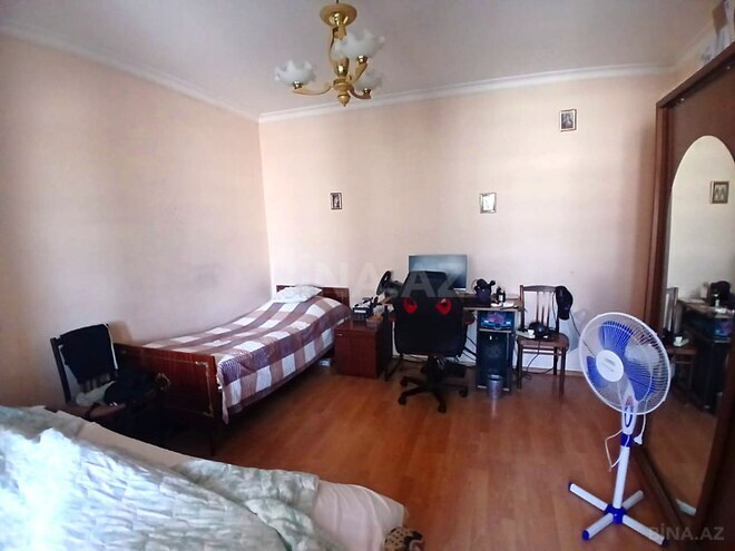 Продаётся 3-комн. вторичка 75 м², м. Кара Караев, photo 4 from 21