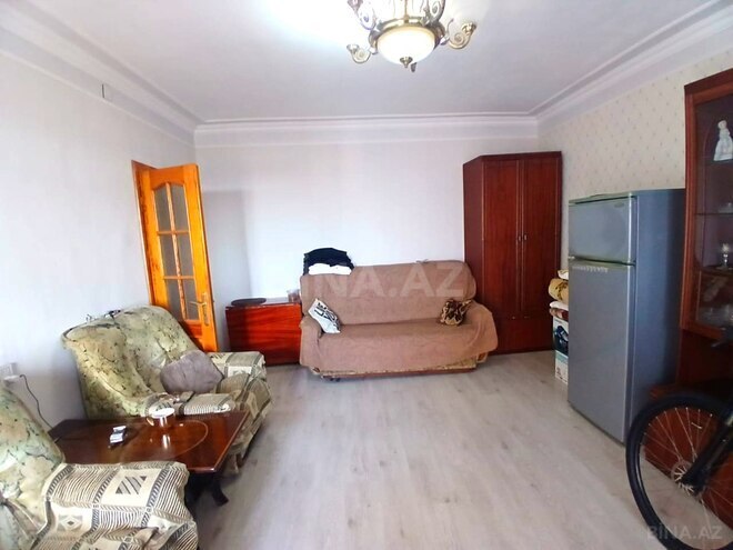 Продаётся 3-комн. вторичка 75 м², м. Кара Караев, photo 5 from 21