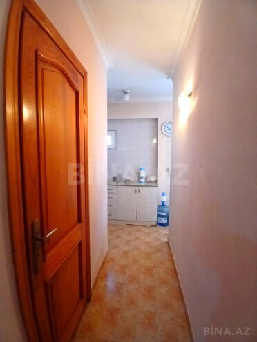 Продаётся 3-комн. вторичка 75 м², м. Кара Караев, photo 14 from 21