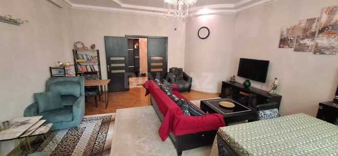 Продаётся 3-комн. новостройка 132 м², м. Низами, photo 1 from 12