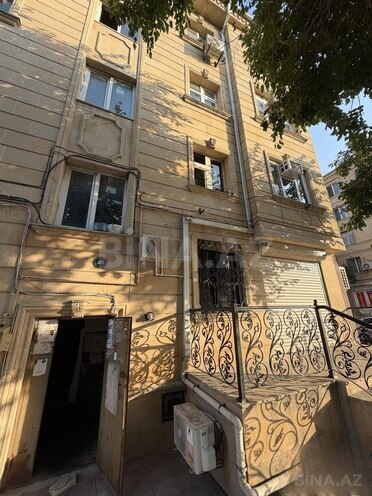 Satılır 3 otaqlı köhnə tikili 50 m², Gənclik m., photo 21 from 22