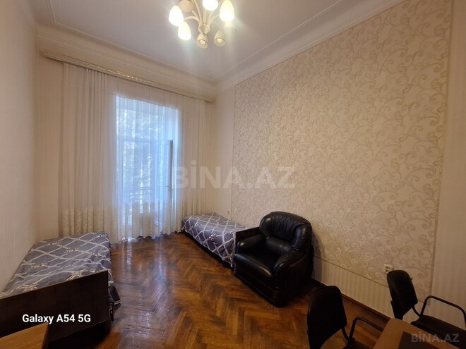Продаётся 6-комн. вторичка 200 м², м. Сахил, photo 19 from 32