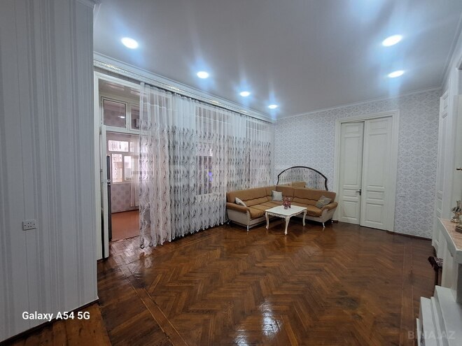 Продаётся 6-комн. вторичка 200 м², м. Сахил, photo 15 from 32