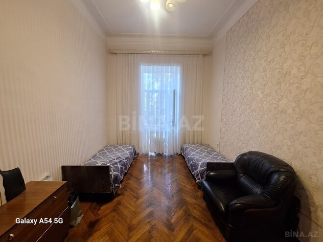 Продаётся 6-комн. вторичка 200 м², м. Сахил, photo 17 from 32