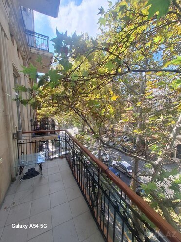 Продаётся 6-комн. вторичка 200 м², м. Сахил, photo 13 from 32
