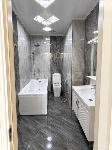 İcarəyə verilir 4 otaqlı yeni tikili 160 m², 28 May m., photo 9 from 11