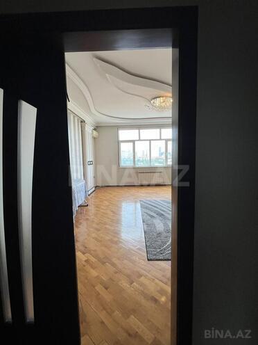 Сдается 3-комн. новостройка 140 м², м. 8 ноября, photo 15 from 16