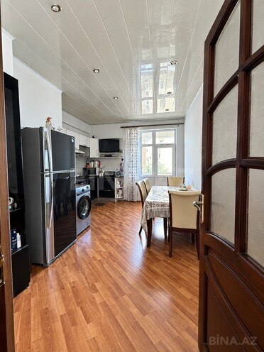 Продается 2-комн. новостройка 100 м², м. Иншаатчылар, photo 4 from 9