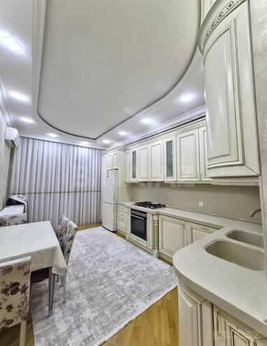 Продаётся 3-комн. новостройка 140 м², Насиминский  р., photo 8 from 12