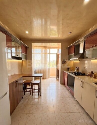 Продаётся 3-комн. вторичка 100 м², м. Ази Асланов, photo 5 from 6