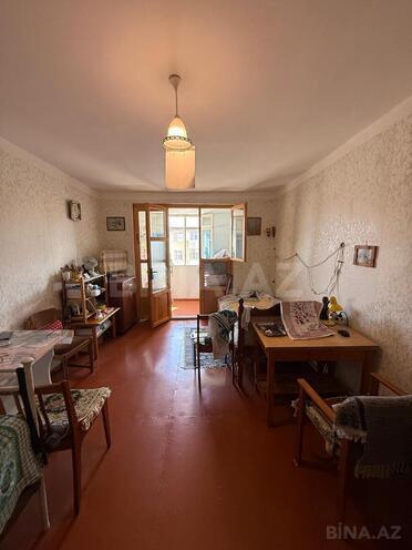 Продаётся 1-комн. вторичка 40 м², photo 1 from 12