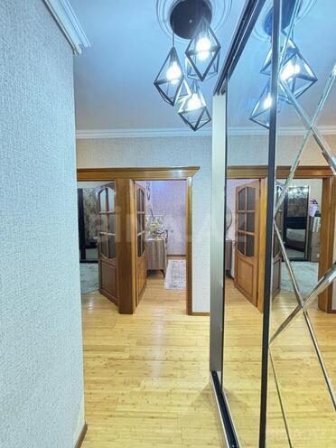 Продаётся 3-комн. вторичка 100 м², photo 19 from 29