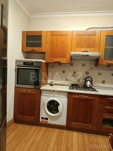 Satılır 2 otaqlı köhnə tikili 65 m², Gənclik m., photo 17 from 24