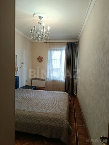 Satılır 2 otaqlı köhnə tikili 65 m², Gənclik m., photo 16 from 24