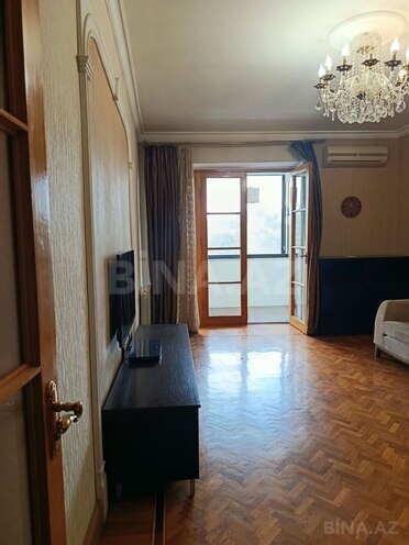 Satılır 2 otaqlı köhnə tikili 65 m², Gənclik m., photo 7 from 24