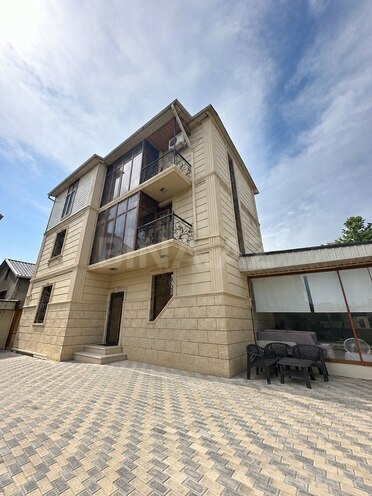 Продаётся 8-комн. дом/дача 330 м², пос. Бадамдар, photo 1 from 24
