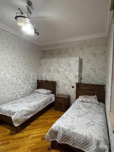 Продаётся 8-комн. дом/дача 330 м², пос. Бадамдар, photo 11 from 24