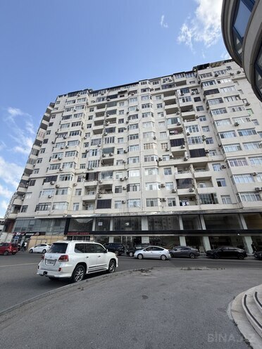 Продается 3-комн. новостройка 130 м², Бинагадинский р., photo 1 from 23