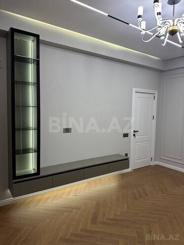 Продаётся 2-комн. новостройка 68 м², м. Гянджлик, photo 1 from 22
