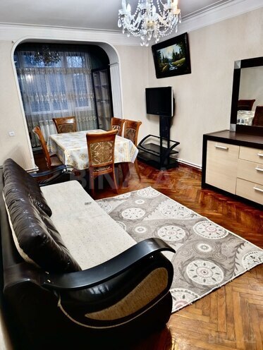 İcarəyə verilir 3 otaqlı köhnə tikili 80 m², Nəriman Nərimanov m., photo 1 from 11