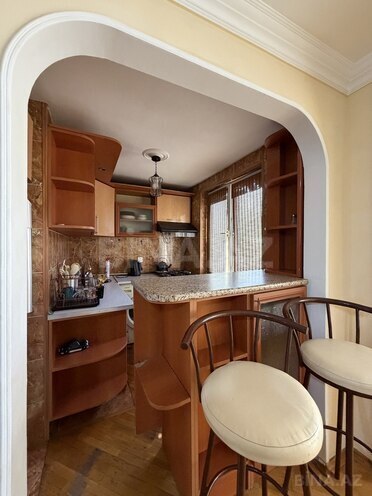 Продаётся 2-комн. вторичка 50 м², м. Нефтчиляр, photo 6 from 18
