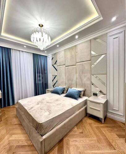 Продаётся 3-комн. вторичка 92 м², м. Насими, photo 3 from 10